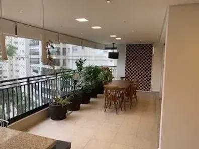 Apartamento com 3 Quartos à venda, 223m² no Jardim Marajoara, São Paulo