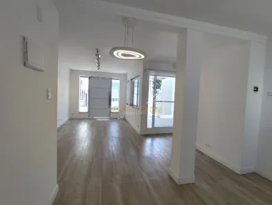 Sobrado com 2 Quartos à venda, 101m² no Ponta da Praia, Santos