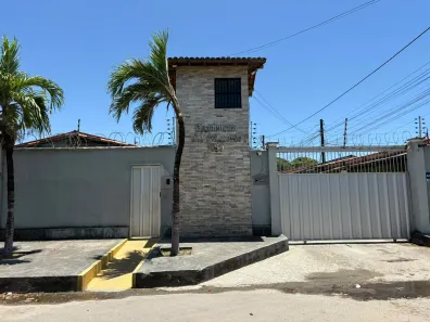 Casa com 3 Quartos para alugar, 100m² no Coaçu, Fortaleza