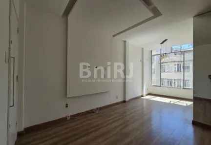 Apartamento com 2 Quartos para alugar, 78m² no Copacabana, Rio de Janeiro