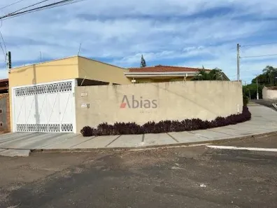 Casa com 3 Quartos à venda, 227m² no Parque Santa Marta, São Carlos