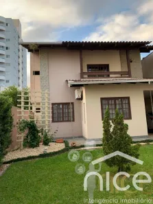 Casa com 3 Quartos à venda, 162m² no São Judas, Itajaí