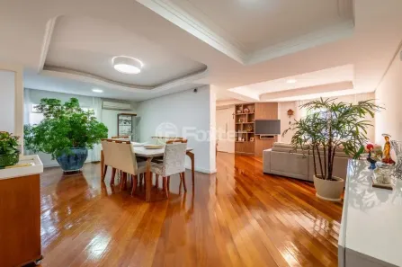 Casa com 4 Quartos à venda, 419m² no Chácara das Pedras, Porto Alegre