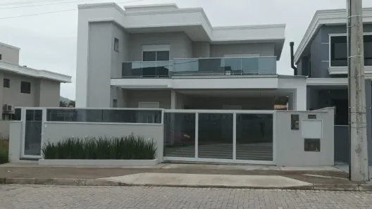 Casa com 3 Quartos à venda, 244m² no Ingleses do Rio Vermelho, Florianópolis