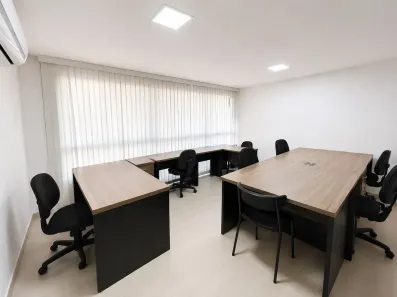 Casa com 3 Quartos para alugar, 261m² no Santa Amélia, Belo Horizonte