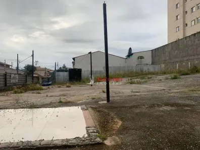 Lote/Terreno para alugar, 880m² no Vila Galvão, Guarulhos