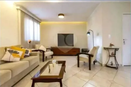 Casa com 3 Quartos à venda, 220m² no Vila Mariana, São Paulo