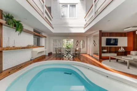 Casa com 5 Quartos à venda, 350m² no Jurerê Internacional, Florianópolis