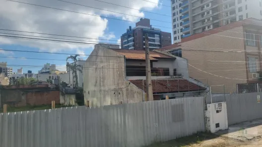 Casa com 2 Quartos à venda, 220m² no Canto, Florianópolis