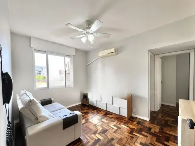 Apartamento com 2 Quartos à venda, 53m² no Passo da Areia, Porto Alegre