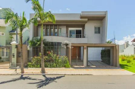 Casa com 3 Quartos à venda, 341m² no Centro, Canoas