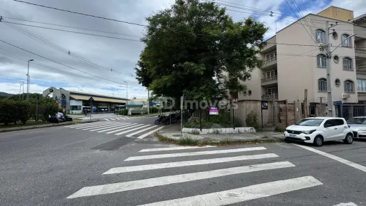Lote/Terreno à venda, 227m² no Trindade, Florianópolis