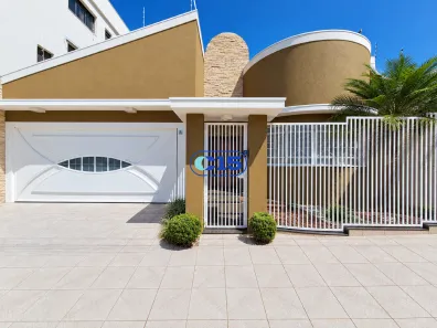 Casa com 3 Quartos à venda, 325m² no Jardim Bethânia, Franca