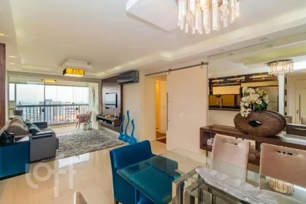 Apartamento com 2 Quartos à venda, 86m² no Três Figueiras, Porto Alegre