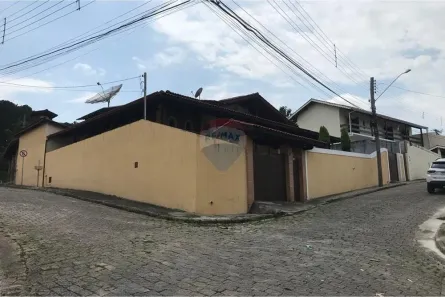 Casa com 3 Quartos à venda, 250m² no Jardim Primavera, Piracaia