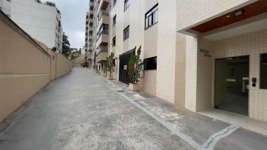 Apartamento com 2 Quartos à venda, 74m² no Centro, Juiz de Fora