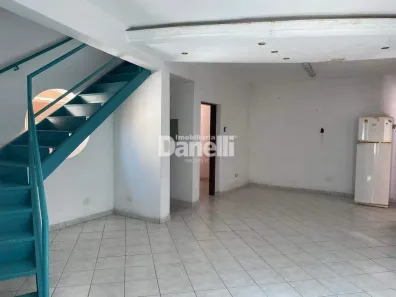 Sobrado com 3 Quartos à venda, 136m² no Centro, Taubaté