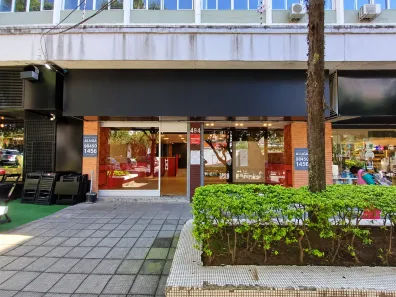 Ponto Comercial para alugar, 142m² no Moinhos de Vento, Porto Alegre