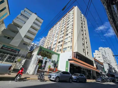 Apartamento com 2 Quartos para alugar, 72m² no Centro, Florianópolis