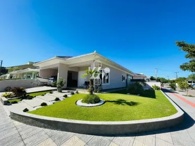 Casa com 3 Quartos à venda, 165m² no Praia de Fora, Palhoça