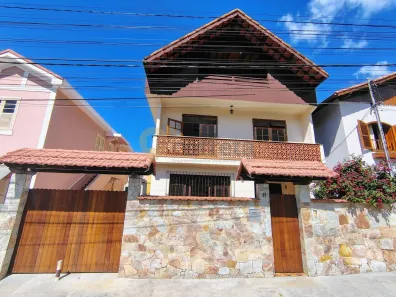 Casa com 4 Quartos à venda, 178m² no Centro, Nova Friburgo