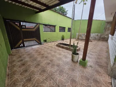 Casa com 2 Quartos à venda, 260m² no Maracanã, Praia Grande