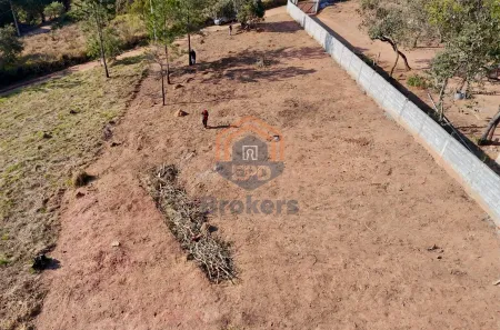 Lote/Terreno à venda, 1076m² no Maracanã, Jarinu