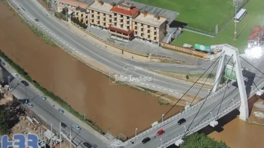 Prédio Comercial à venda, 702m² no Centro II, Brusque