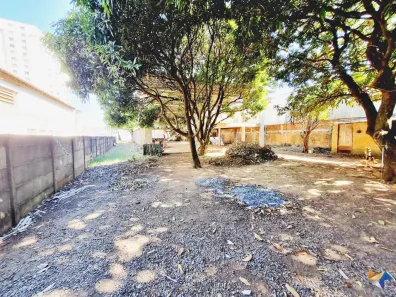 Lote/Terreno à venda, 1500m² no Setor Industrial, Brasília