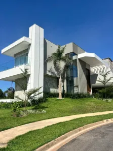 Casa de Condomínio com 4 Quartos para alugar, 680m² no Petrópolis, Várzea Grande