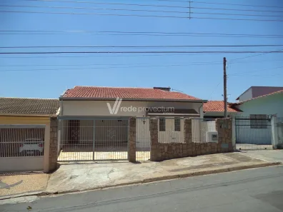 Casa com 3 Quartos à venda, 219m² no Parque São Quirino, Campinas
