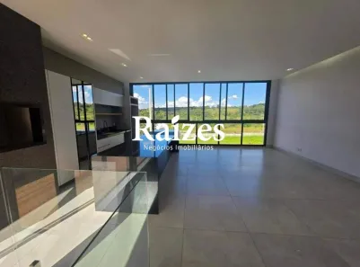 Casa com 3 Quartos para alugar, 200m² no Granja Marileusa, Uberlândia