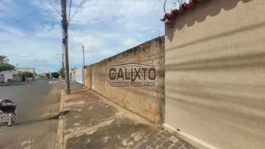 Lote/Terreno à venda, 360m² no Santa Mônica, Uberlândia