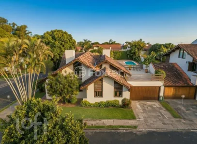 Casa de Condomínio com 7 Quartos à venda, 343m² no Petrópolis, Porto Alegre