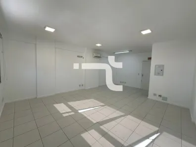 Sala Comercial à venda, 38m² no Estreito, Florianópolis