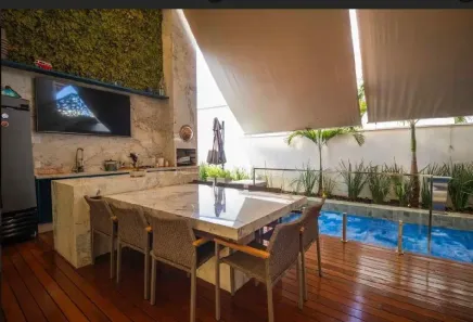 Sobrado com 4 Quartos à venda, 495m² no Jardins Verona, Goiânia