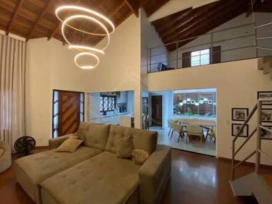 Casa com 4 Quartos à venda, 240m² no Parque Residencial Michael Licha, Londrina