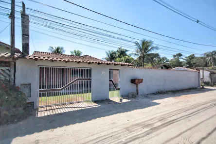 Fazenda/Sítio com 3 Quartos para venda ou aluguel, 250m² no Riviera, Bertioga