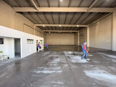 Galpão/Depósito/Armazém para alugar, 660m² no Vila Cardia, Bauru