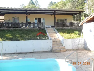 Fazenda/Sítio com 3 Quartos à venda, 140m² no Centro, Juquitiba
