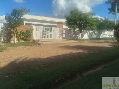 Casa de Condomínio com 4 Quartos à venda, 270m² no Centro, Porangaba