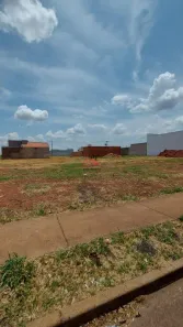 Lote/Terreno à venda, 315m² no Parque das Laranjeiras, Uberaba