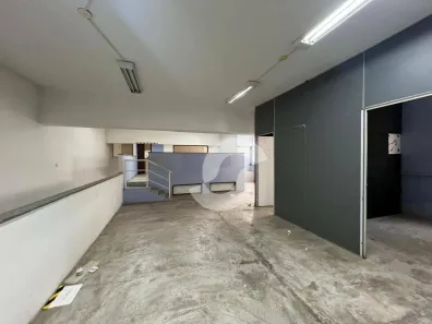Galpão/Depósito/Armazém à venda, 388m² no Centro, Niterói