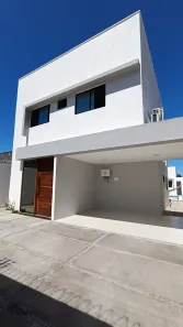 Sobrado com 5 Quartos à venda, 190m² no Vale Quem Tem, Teresina