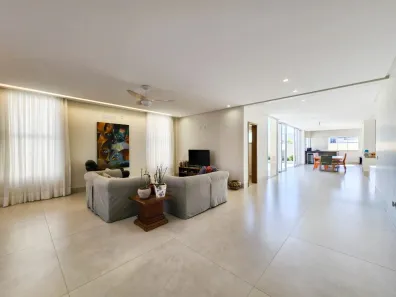 Sobrado com 4 Quartos para alugar, 338m² no Residencial Goiânia Golfe Clube, Goiânia
