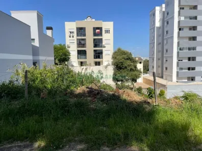 Lote/Terreno à venda, 720m² no Santa Lúcia, Caxias do Sul