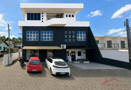 Prédio Comercial à venda, 570m² no Floresta, Joinville