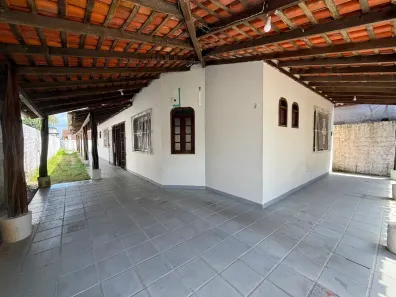 Casa com 4 Quartos para alugar, 150m² no Centro, Capanema