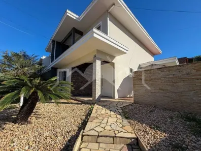 Casa com 3 Quartos à venda, 148m² no Floresta, Joinville