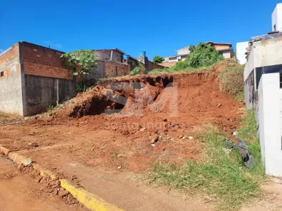 Lote/Terreno à venda, 354m² no Pinheirinho, Chapecó